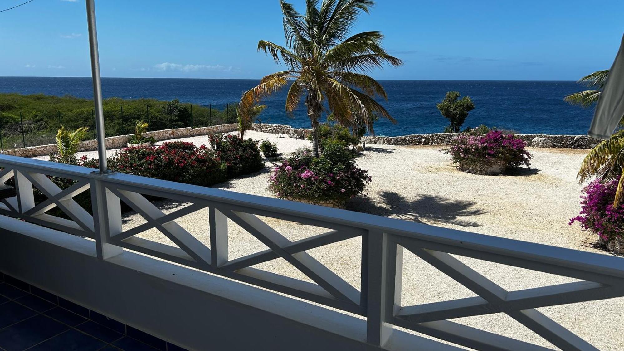 Marazul Dive Resort. 3 Bedroom Seafront House. Dive, Snorkel, Enjoy Amazing Sunsets Westpunt Экстерьер фото